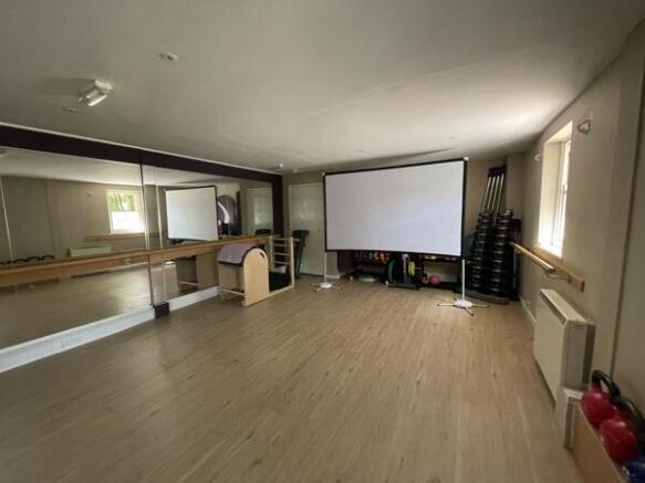 Photo 10