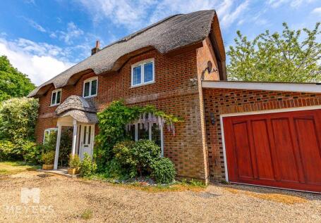 Lavender Road, Throop, BH8