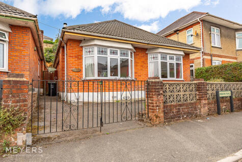 Firbank Road, Bournemouth, BH9 1