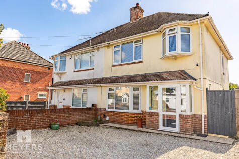 Glendon Avenue, Bournemouth, BH10 7JJ