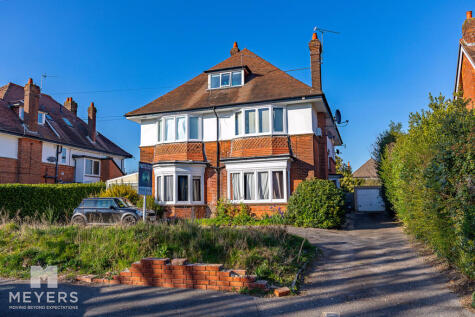 Portchester Road, Bournemouth, BH8 8