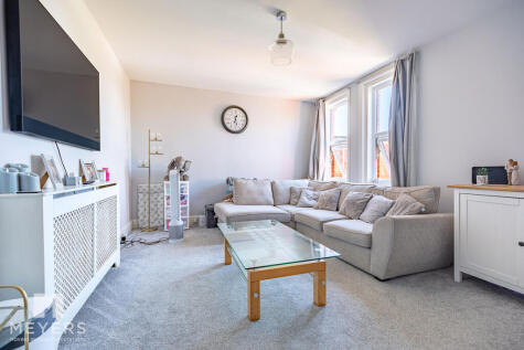 Wimborne Road, Bournemouth, BH9 2