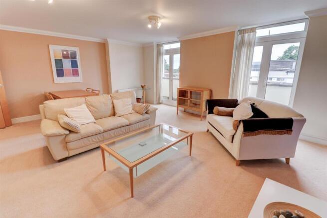 Living/Dining Room