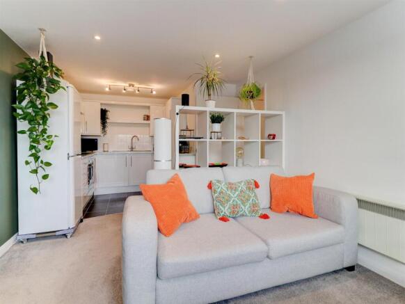 Living/Dining Area
