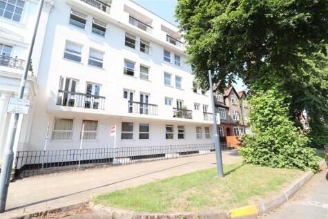 Beauchamp Avenue, Leamington Spa