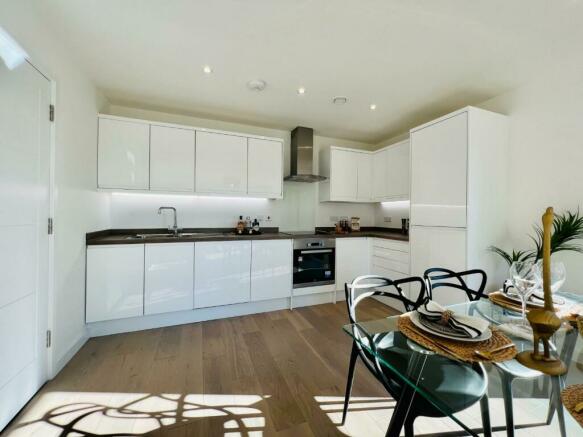 Kitchen / Dining Area