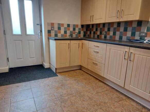 Apt 1 Kitchen.jpg