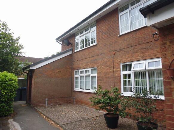 Thumbnail SELLY OAK, RADDLEBARN FARM DRIVE: This extremely Well presented One bedroom Furnished first floor maisonette is located in a residential development. The property offers stairs leading to lounge, fitted kitchen with a range of appliances, double bedroom with built in wardrobes and bathroom with s...
