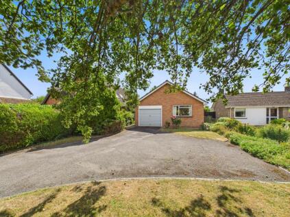 Detached single level bungalow, Aylesbury Road, Wendover