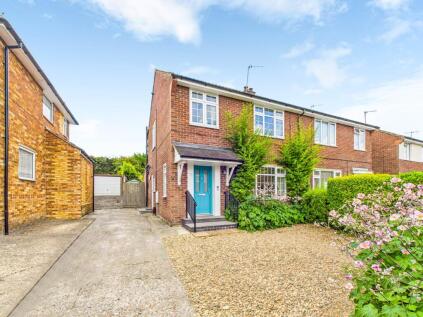 Manor Crescent, Wendover