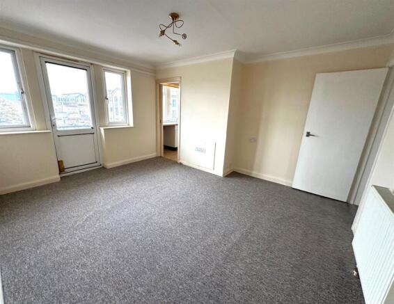Living Room.jpg