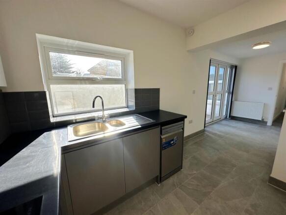 Open plan kitchen dining.jpg