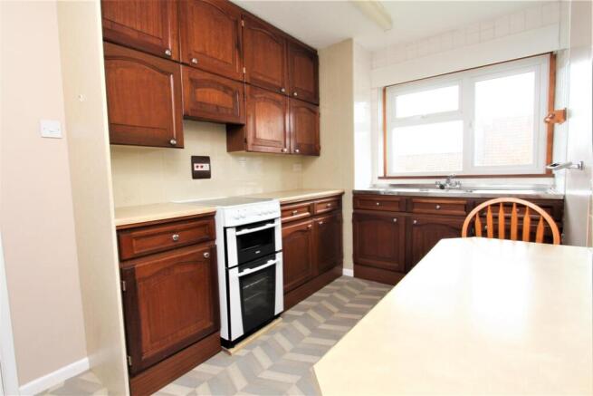 IMG_0123 - Kitchen.1.jpg