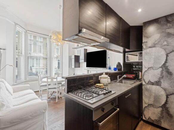 F2, 44 ONGAR ROAD, S