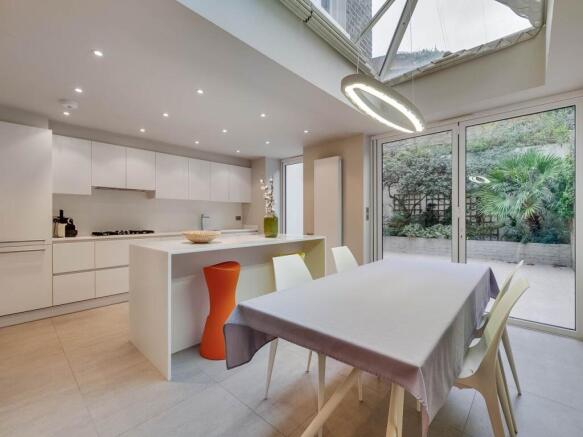 Warwick Gardens 76-1