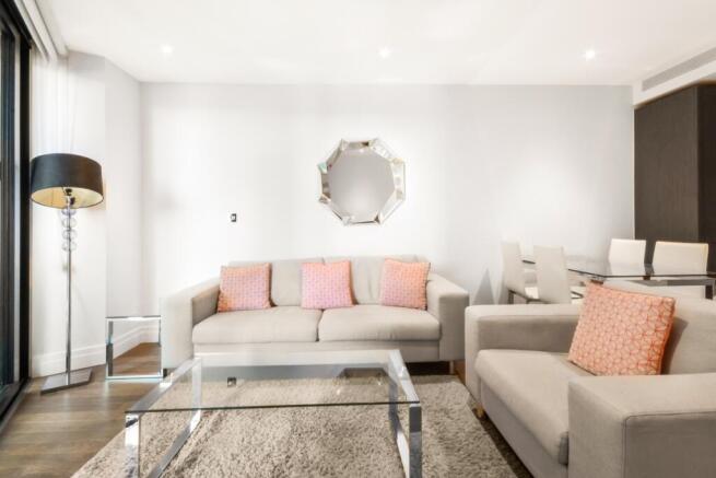 145, 4 Riverlight...