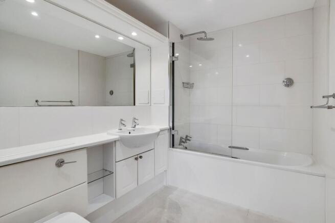 11_Master_Ensuite_7