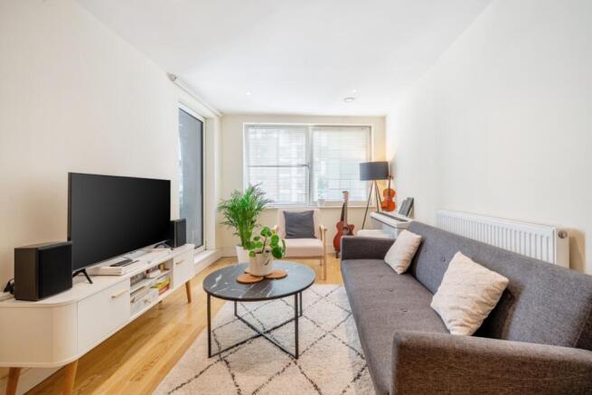 1314417-19-685b8e...