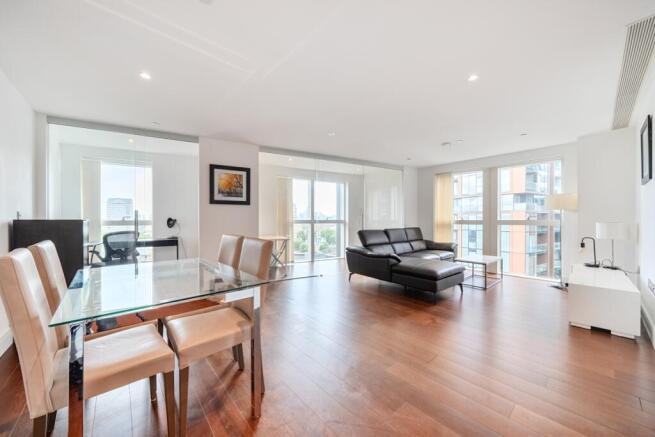 1347195-9-68b5dbc...