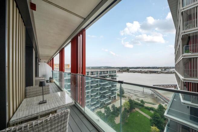 1333375-13-6890e4...