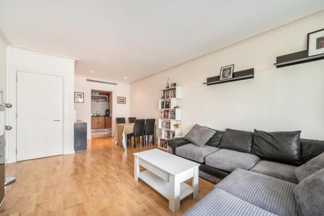 1346568-10-68b5d9...