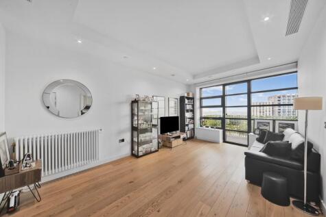 London City Island London E14