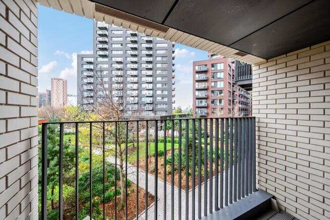 1385688-22-692cc5...