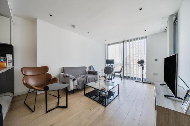 1361692-16-68dc2a...