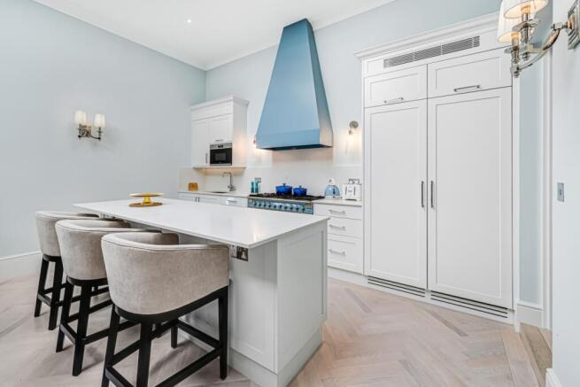 Basement Flat 5 C...