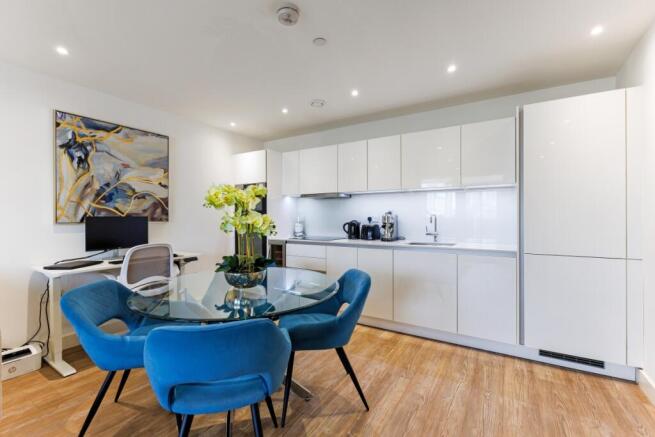 92526_Apartment 9...