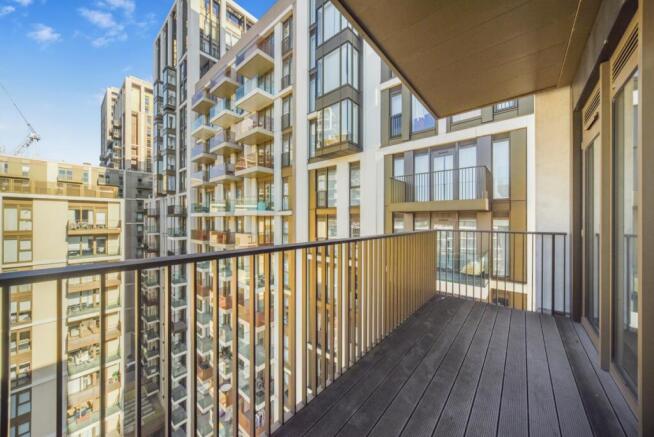 Lincoln Apartments