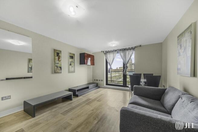 Eluna Apartments