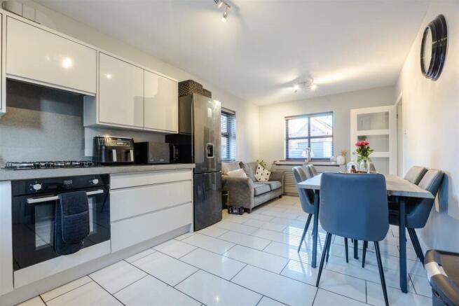 Kitchen diner