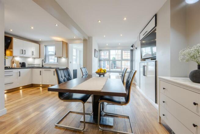 Kitchen Diner