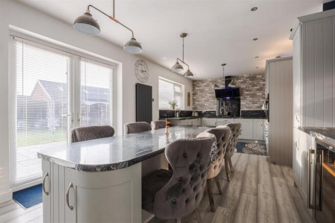 Kitchen diner