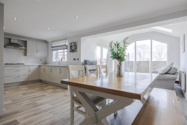 Open plan kitchen diner