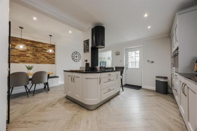 Kitchen diner