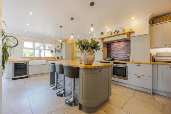 Kitchen diner