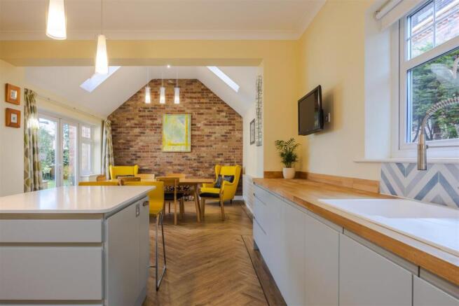 Kitchen diner