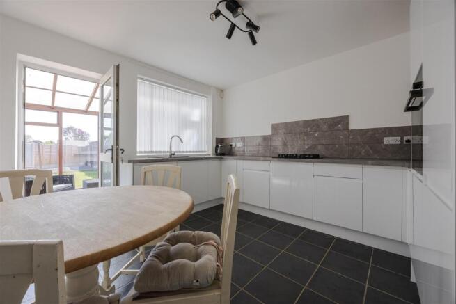 Kitchen diner