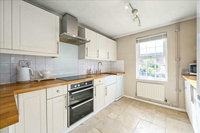 3 bedroom town house for sale in Howerts Close, Warsash, SO31