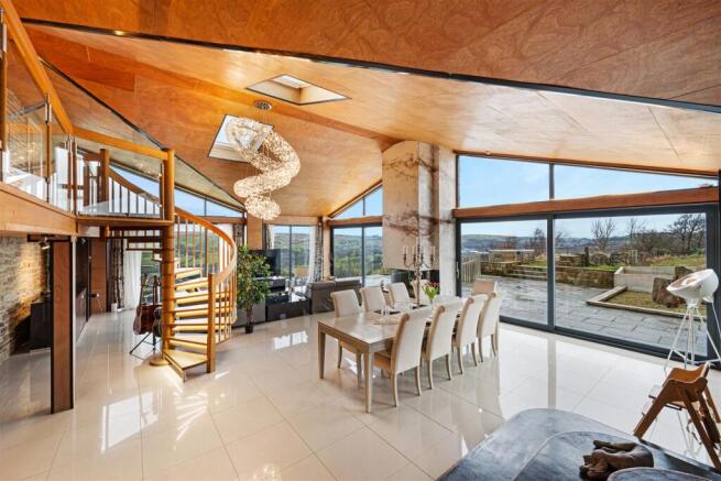 Open Plan Living and Dining Area