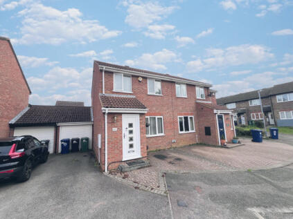 Raleigh Close, St. Neots, PE19