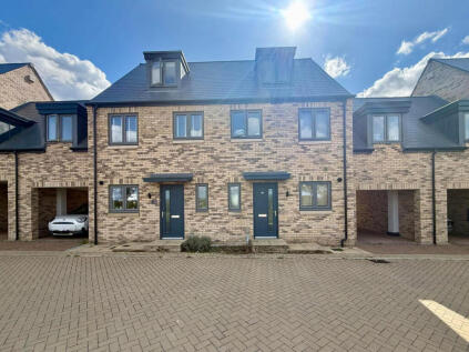 Wyre Crescent, St. Neots, PE19