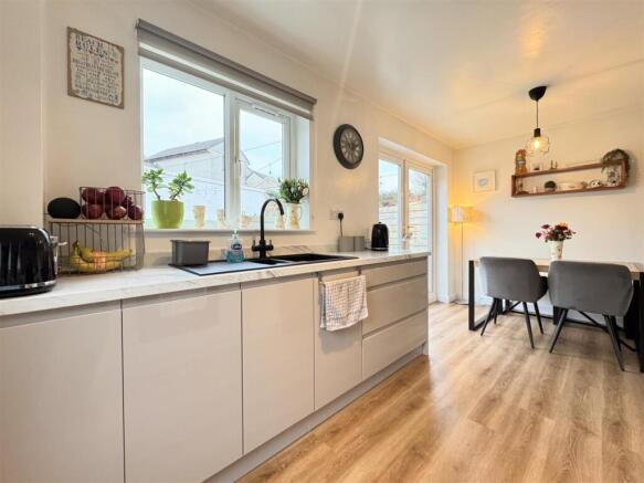 Kitchen Diner