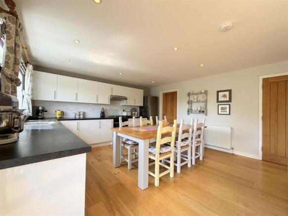 Kitchen Diner