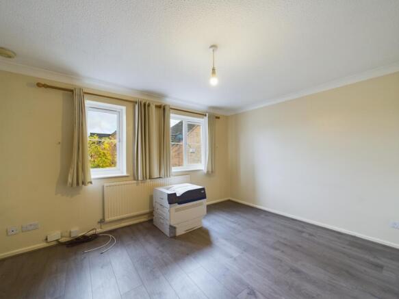 CAM01740G0-PR0148-STILL001