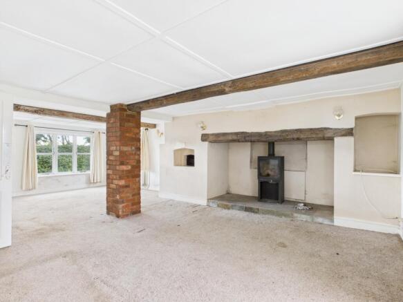 CAM03062G0-PR0139-STILL005