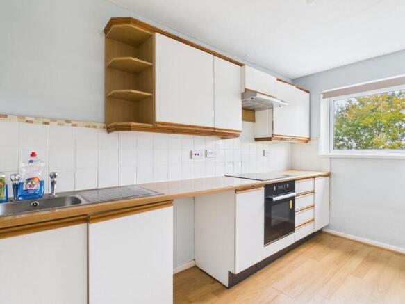 CAM01740G0-PR0456-STILL007