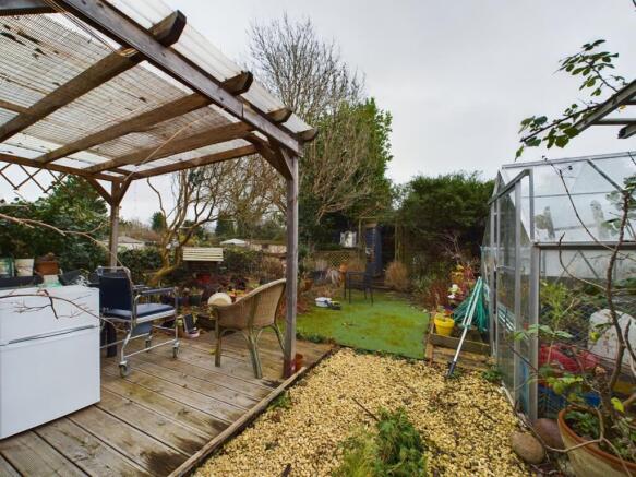 CAM01740G0-PR0157-STILL004